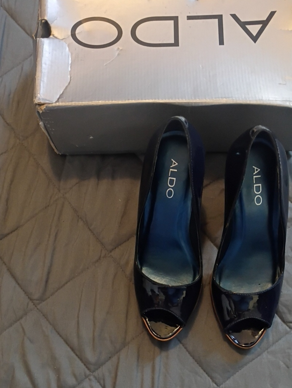 ALDO Navy Patent Peep-Toe Heels Size US 6